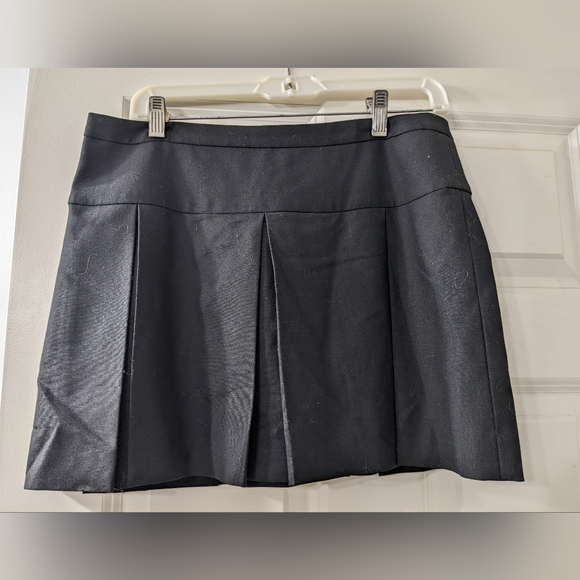 Pleated mini skirt - Picture 1 of 2